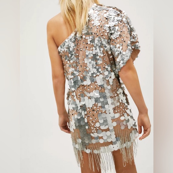 Silver Sequin One-Shoulder Dress - Picture 3 of 6